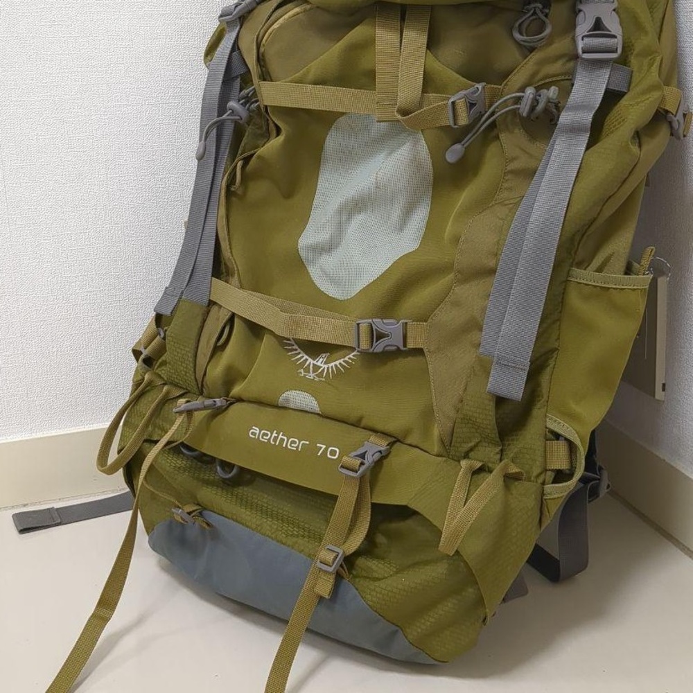 OSPREY Yellow and Pink Men's Backpack